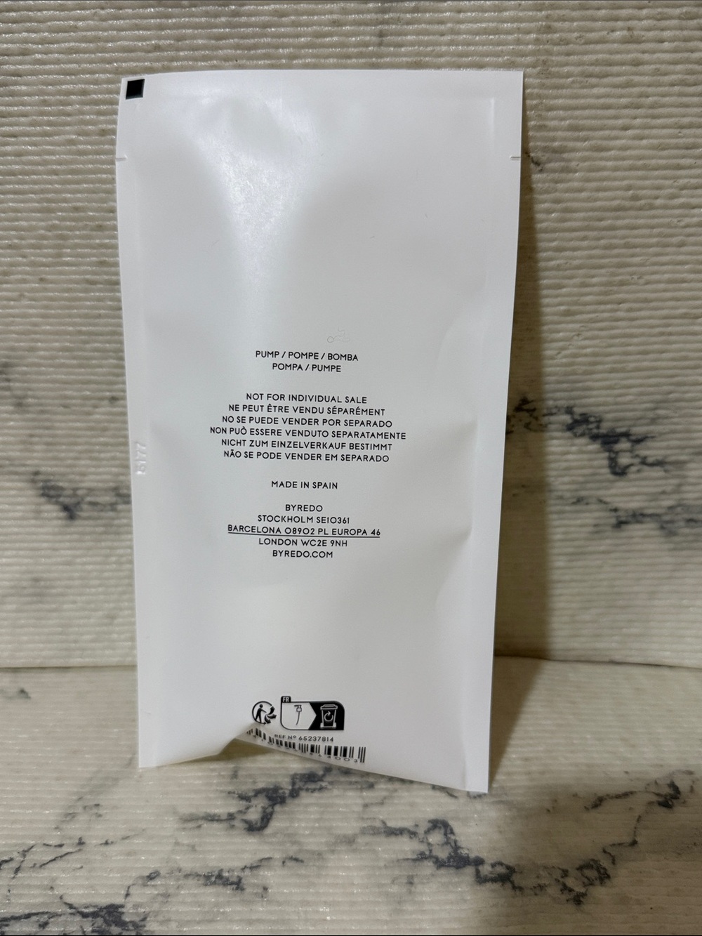 Byredo Blanche Body Lotion (with separate pump) - Picture 8 of 8